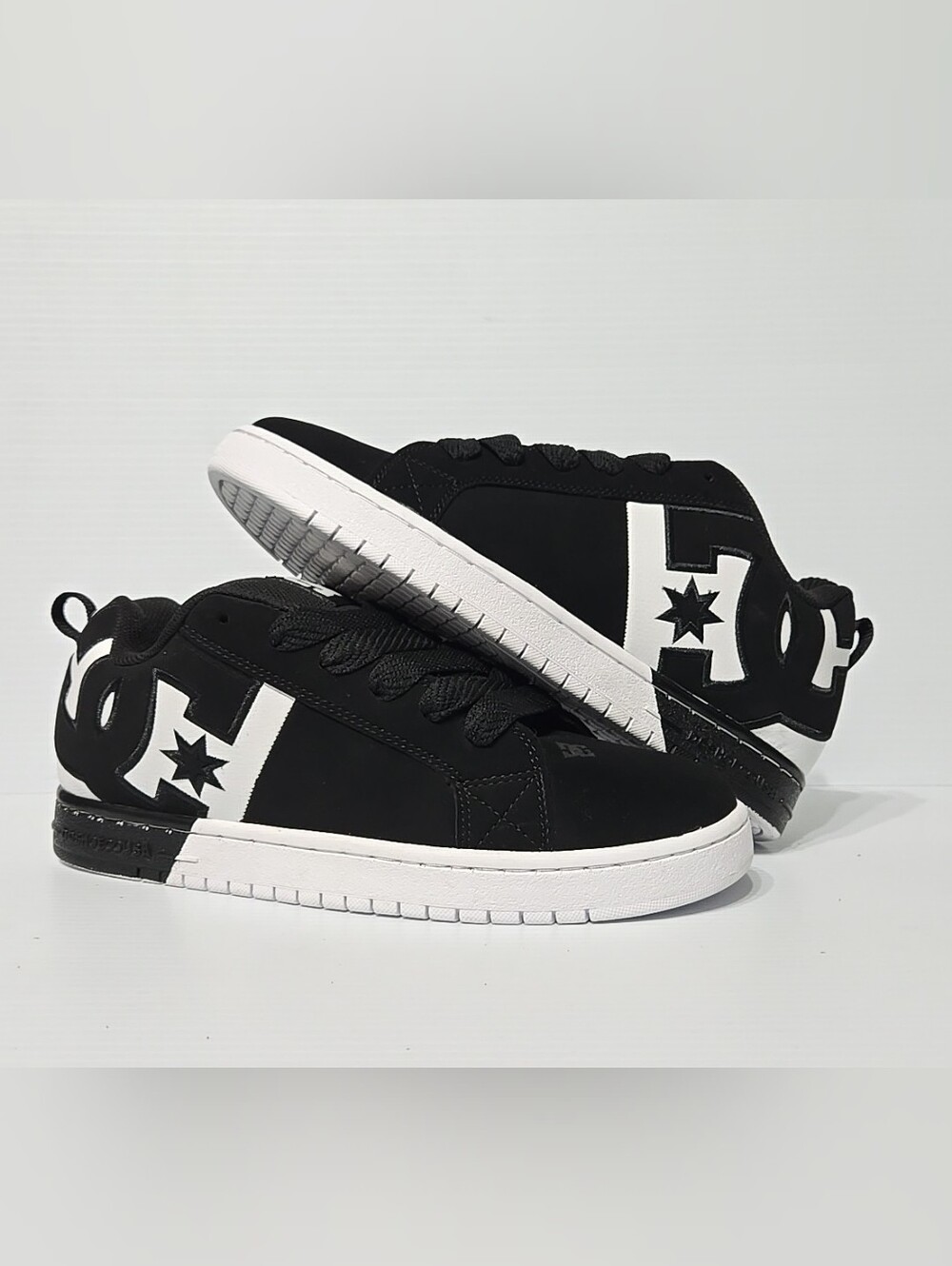DC Shoes Court Graffik Mens Size 10